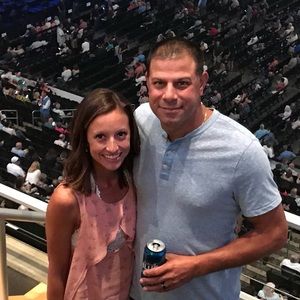 Meet your Posher, Abbey